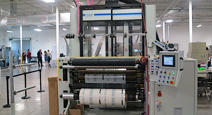 Exhibitors, factory tour highlight AWA sleeve labeling event