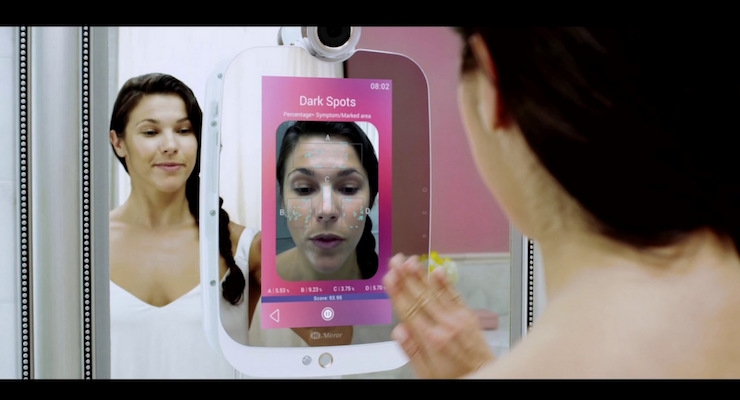 HiMirror Promotes Its Smart Mirrors at Beautycon LA