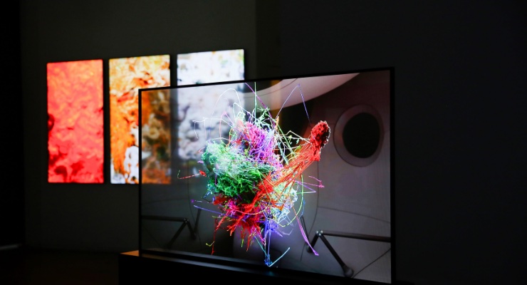 LG Display Presents AI-Driven NFT Artwork on Transparent OLED