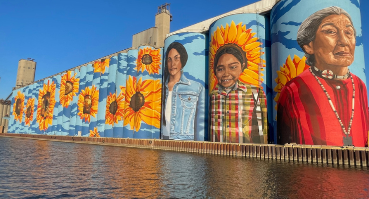 Tnemec Paint Used to Complete  the Largest Mural in the U.S. 
