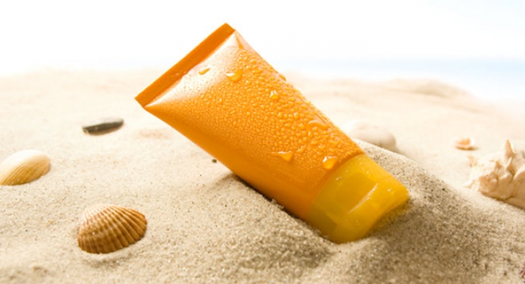 Between West and East: Sun Care Packaging in the U.S. and China